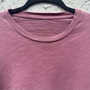 KITH T Shirt Mens Size Medium Long Sleeve Crew Neck Distressed Pink